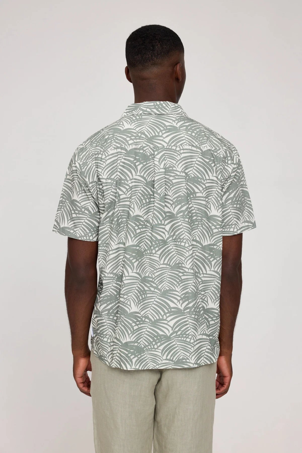 Mazine // Resort Shirt - seagrass/palms