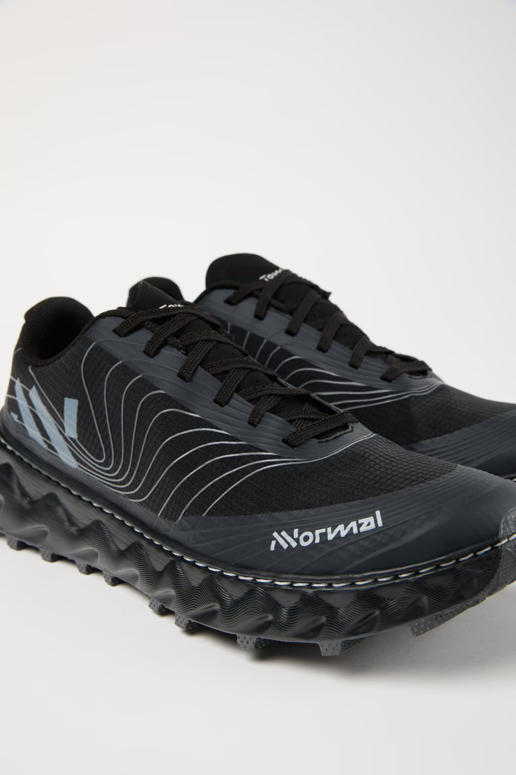 Nnormal // Tomir 2 - Black