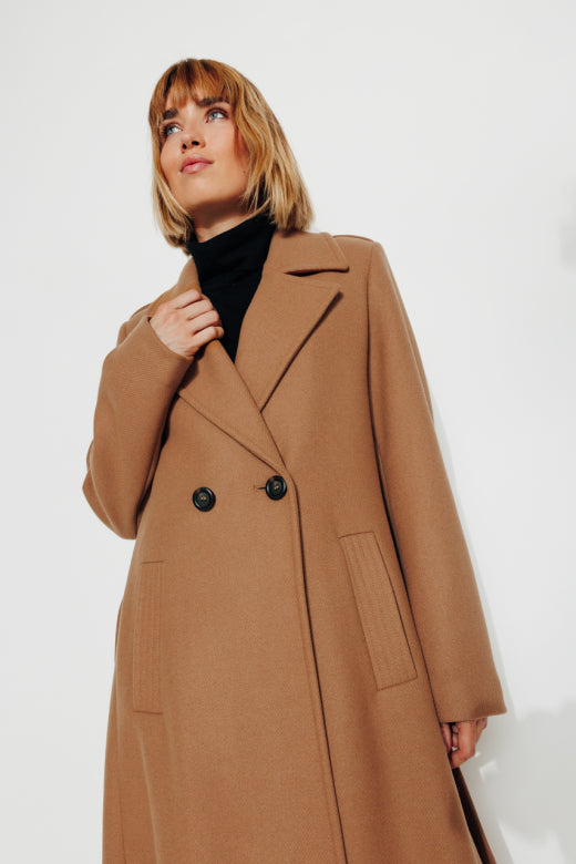Trench & Coat // Precieux // Camel