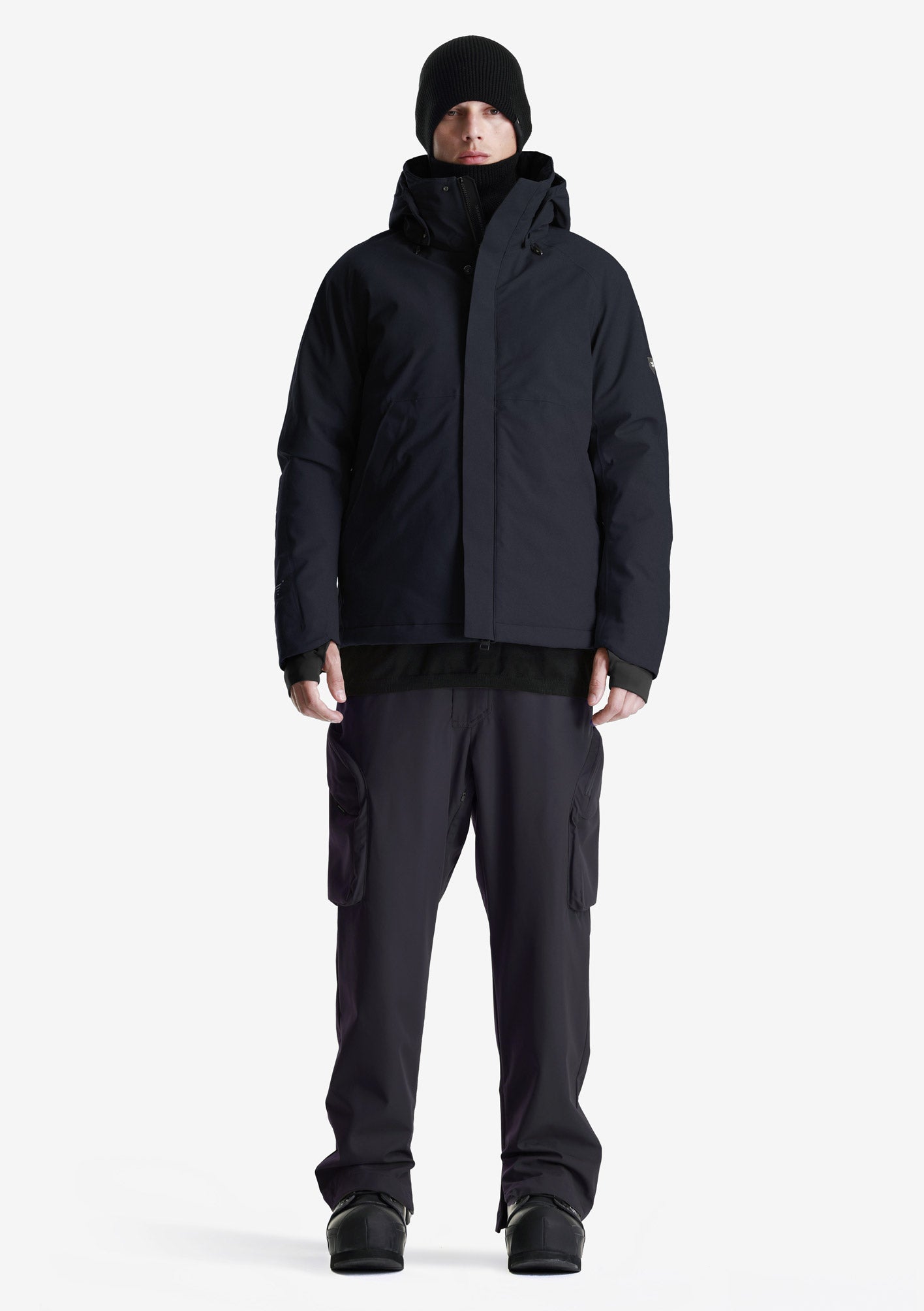 Krakatau // QM482 - Black