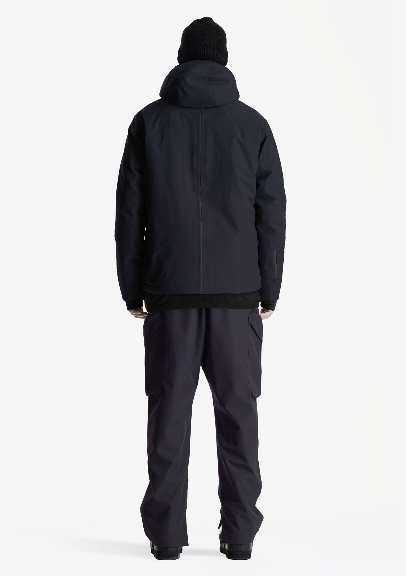 Krakatau // QM482 - Black