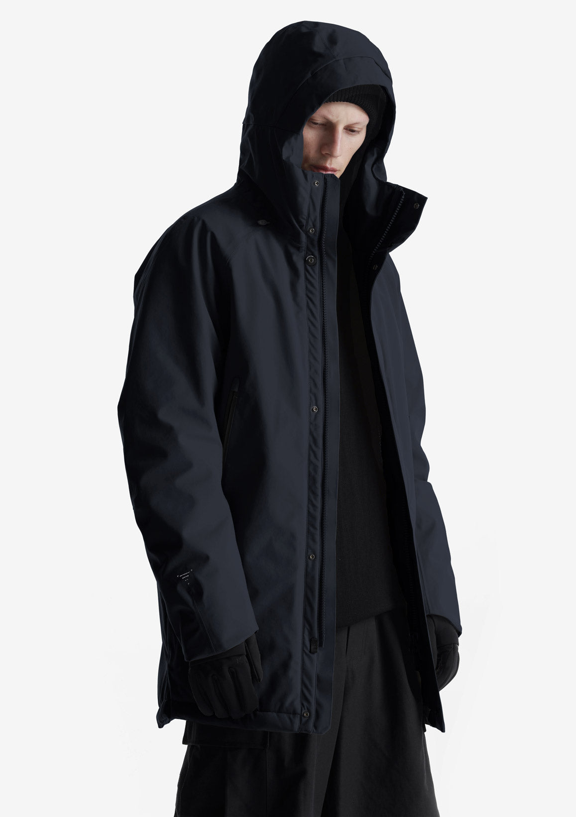 Krakatau // QM483 - Black