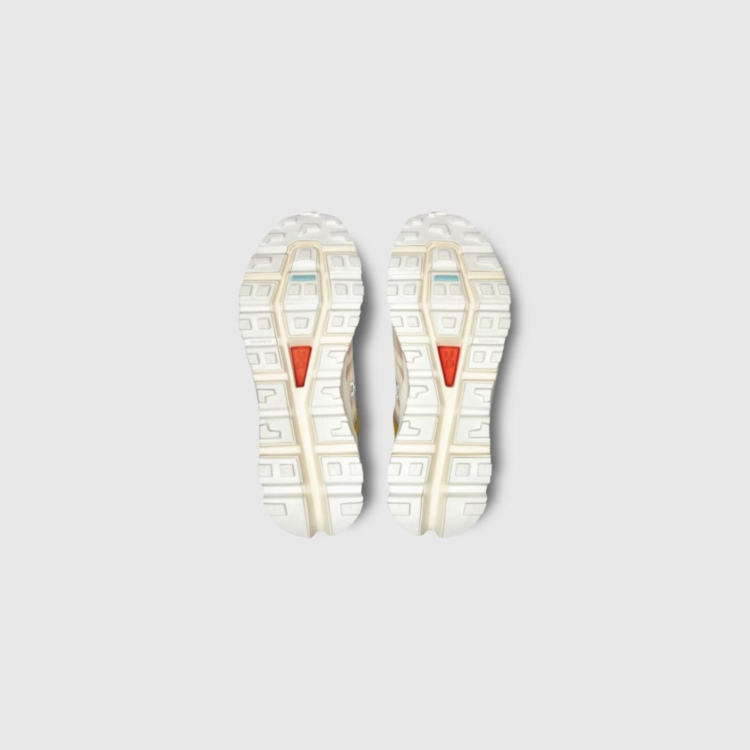 On // Cloudvista - Ivory/Bronze