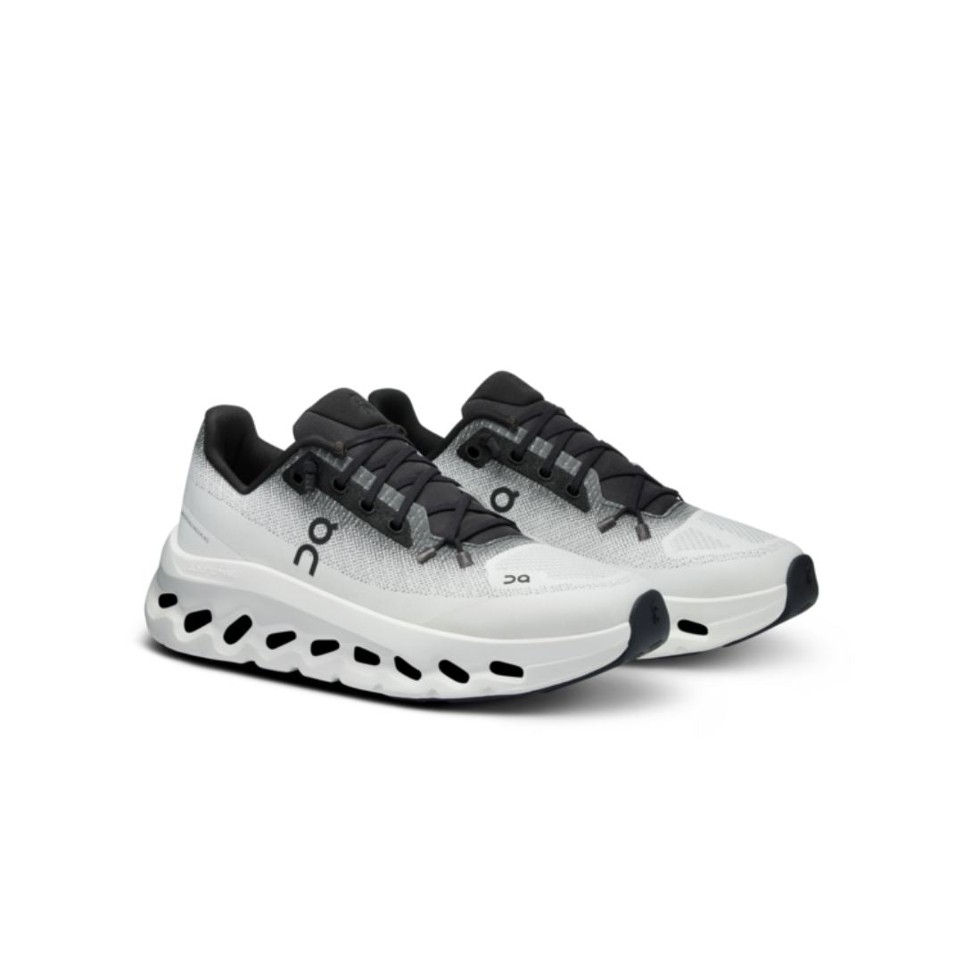 On / Cloudtilt - Black / Ivory