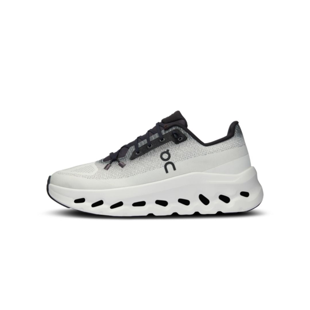 On / Cloudtilt - Black / Ivory