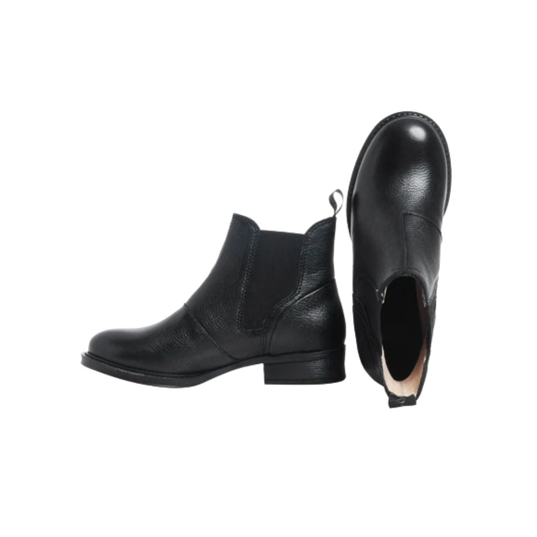 Ten Points // 60006 Pandora Chelsea Boots - Black