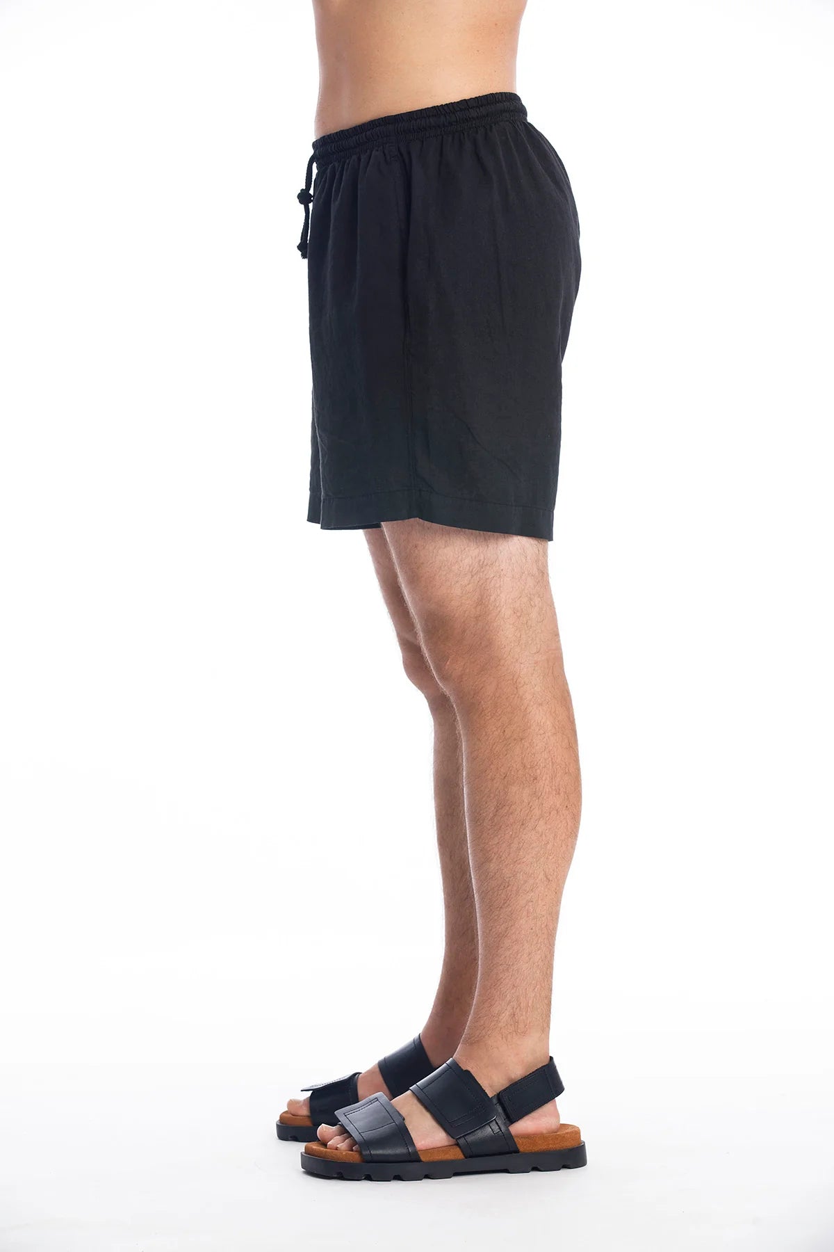 Ravens View // TOM LINEN SHORTS - Black