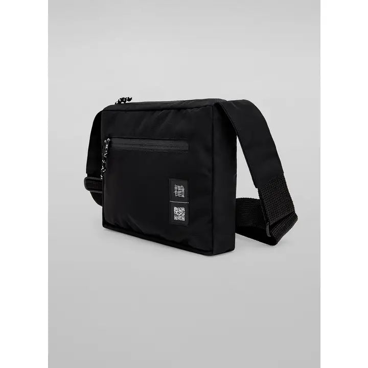 wetheknot // Recycled Shoulder Bag - Black