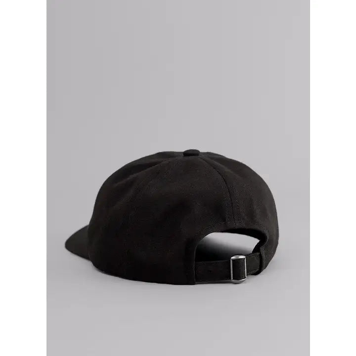 wetheknot // Essential Cap - Black