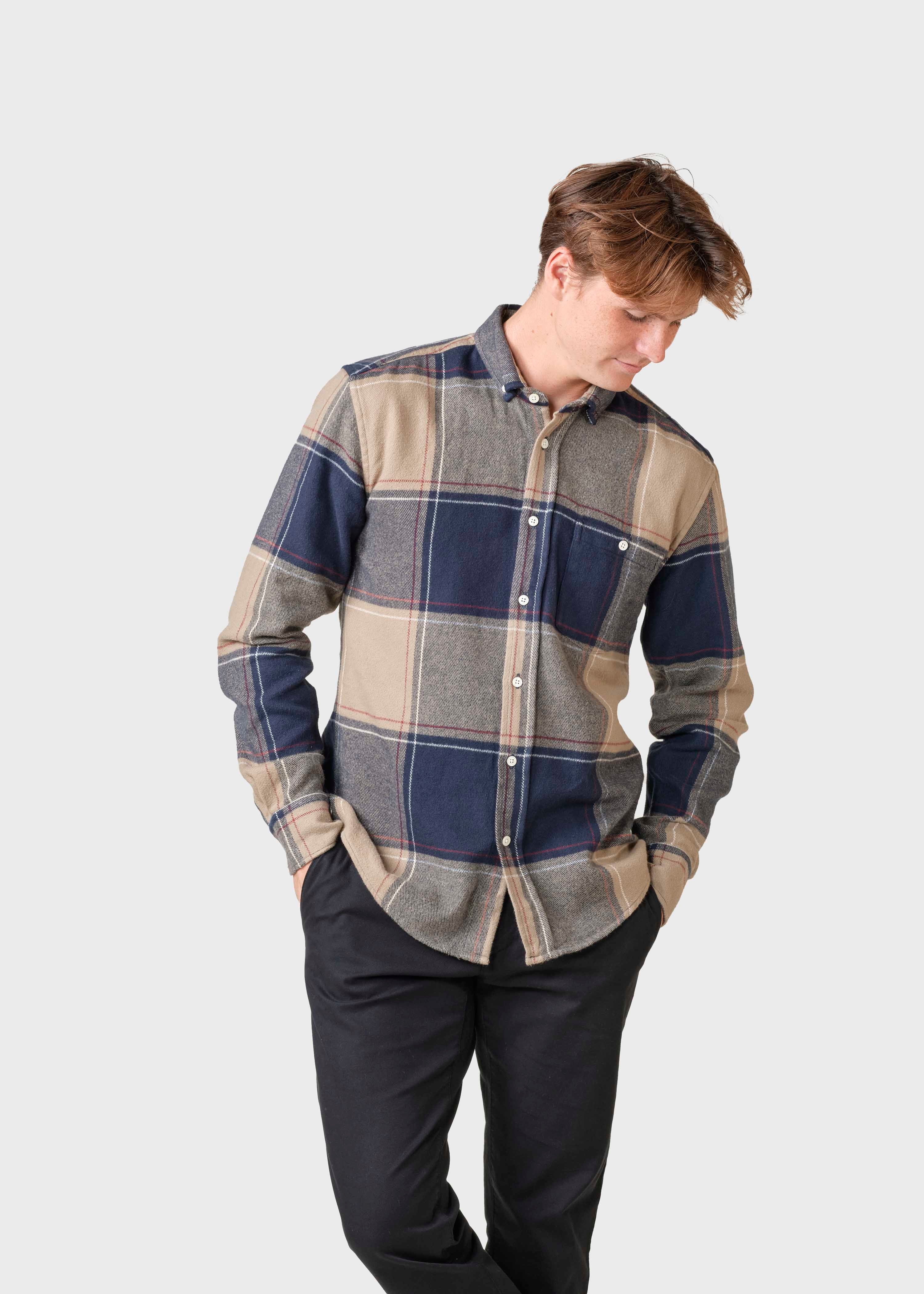 Klitmøller Collective // Claus Shirt // Sand/navy/red