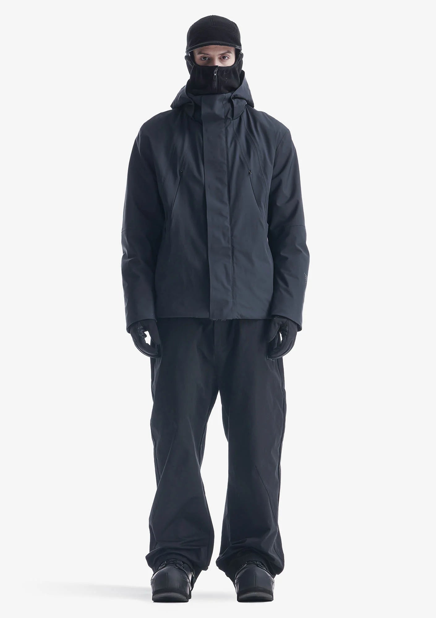 Krakatau // QM553 - Dark Grey