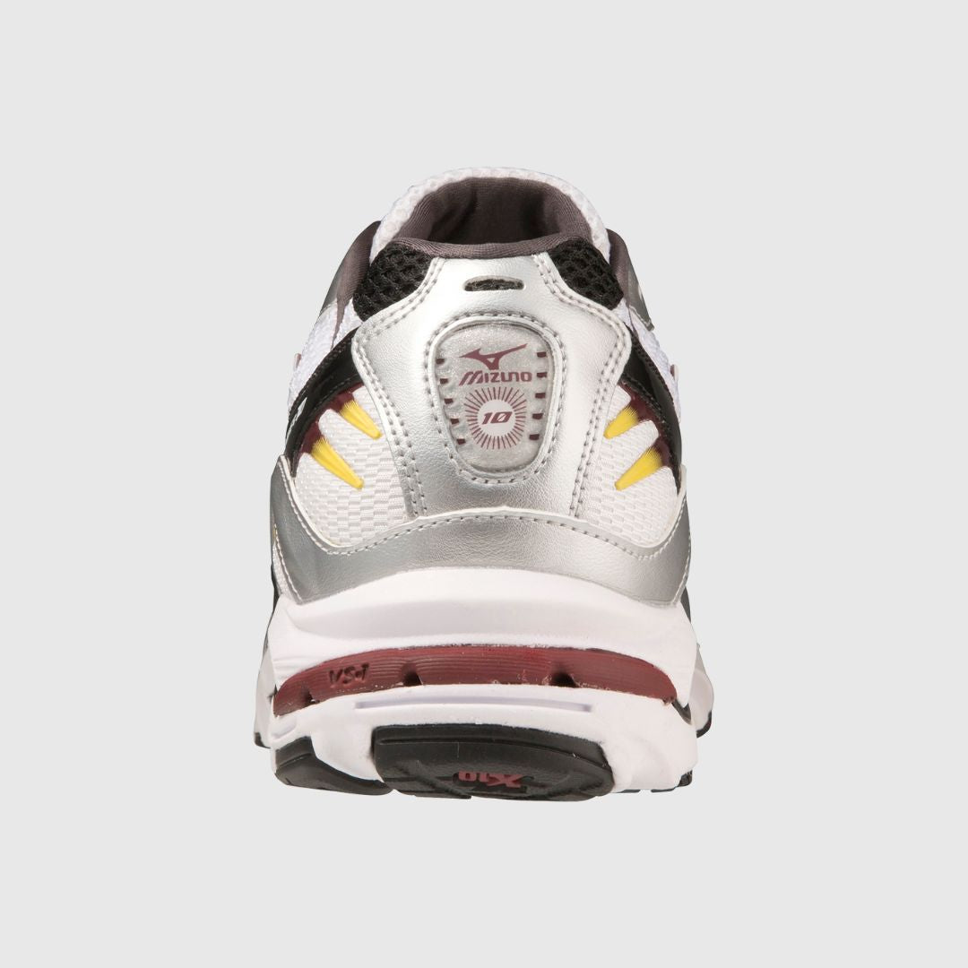 Mizuno // Wave Rider 10 - Silver