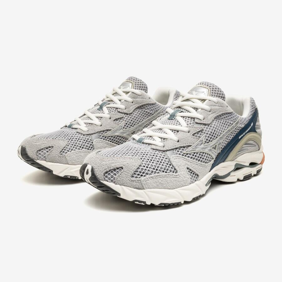 Mizuno // Wave Rider 10  - Premium Harbor Blue