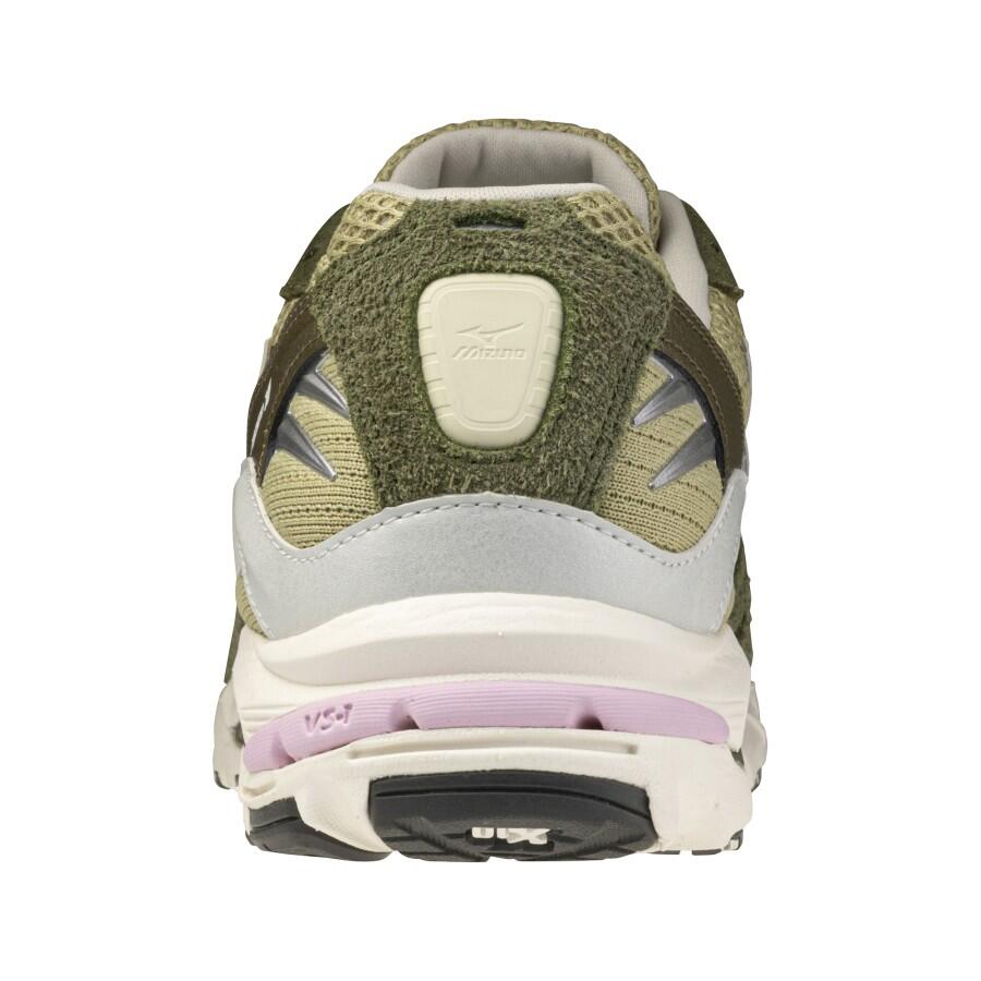 Mizuno // Wave Rider 10  - Premium Green
