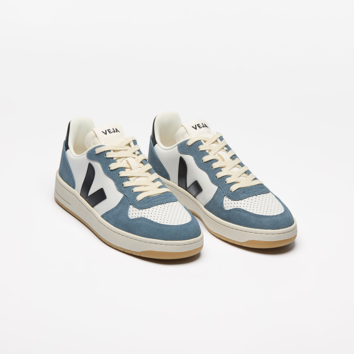 Veja // V-10 Prime - WHITE BLACK CALIFORNIA